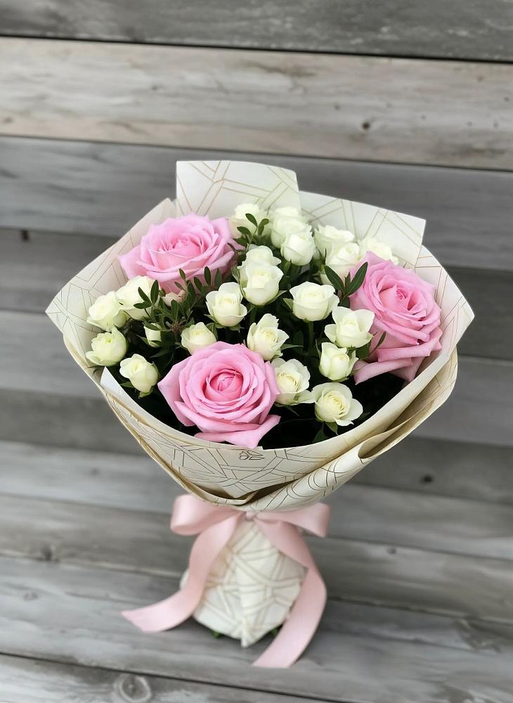 Букет цветов из: Розы в Можайске