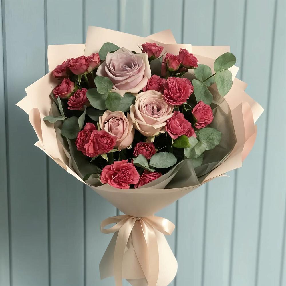 Букет цветов из: Гвоздики и Розы в Можайске