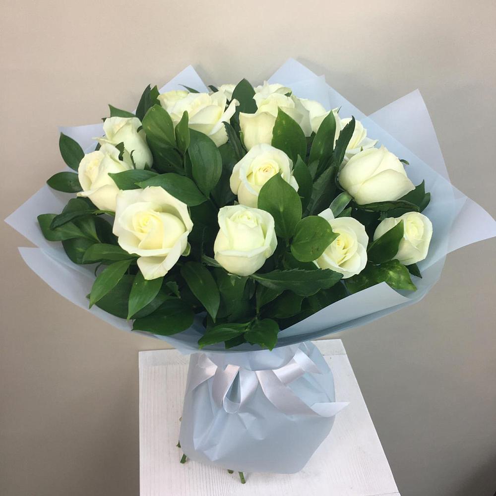 Букет 15 Белых роз Проуд в Можайске