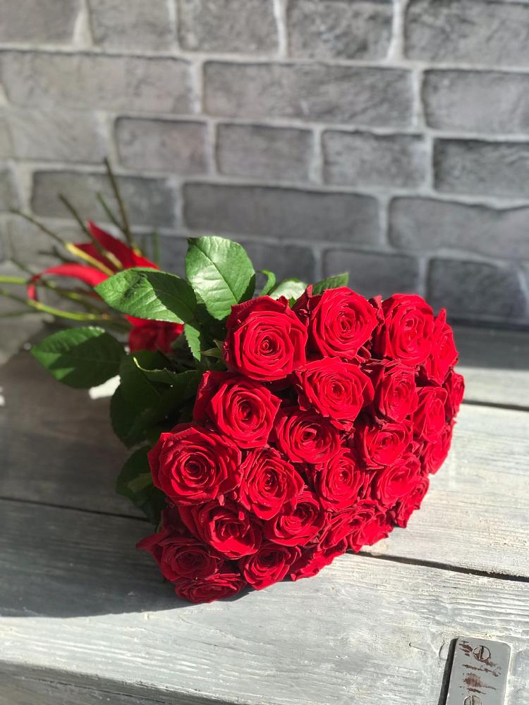 Букет Красные розы Фридом в Можайске