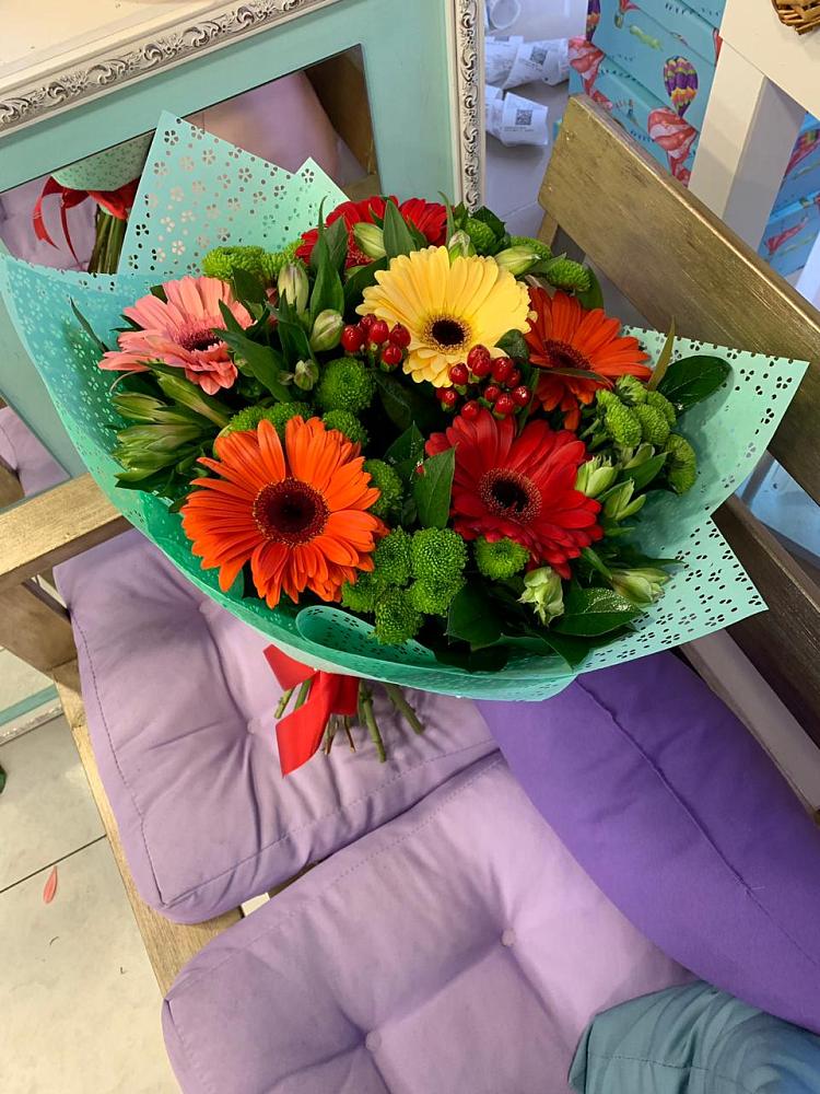 Букет цветов из: Герберы, Хризантемы и Альстромерии в Можайске