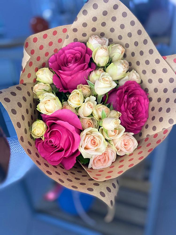 Букет цветов из: Розы в Можайске