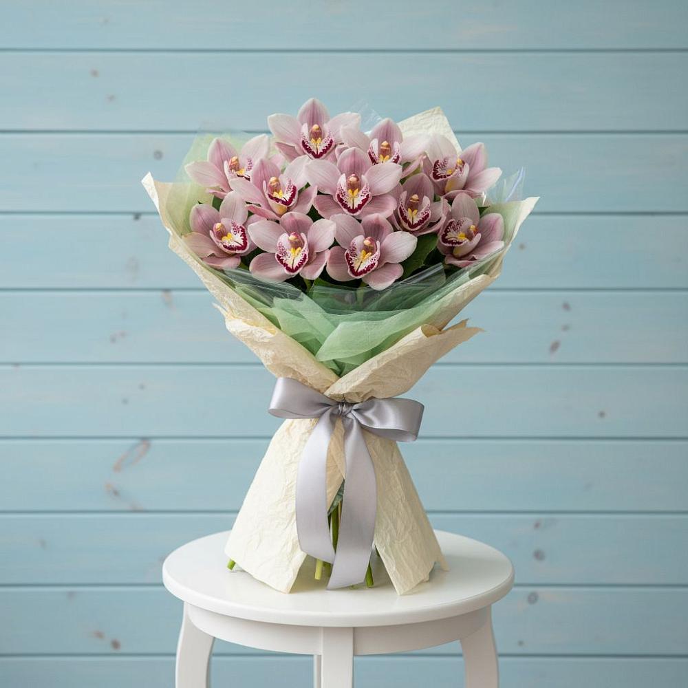 Букет цветов из: Орхидеи и Розы в Можайске