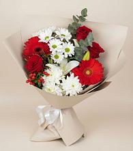 Букет цветов из:  Розы, Хризантемы, Герберы и Лилии в Можайске