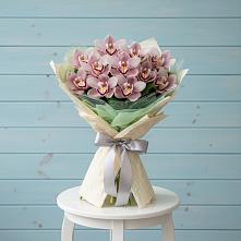 Букет цветов из:  Орхидеи и Розы в Можайске
