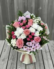Букет цветов из:  Альстромерии, Гвоздики, Розы и Хризантемы в Можайске