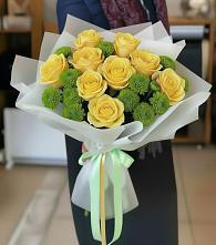 Букет цветов из:  Хризантемы и Розы в Можайске