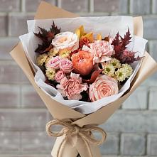 Букет цветов из:  Гвоздики, Хризантемы и Розы в Можайске