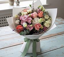 Букет цветов из:  Розы, Лизиантусы и Гвоздики #REPLACE_PRED# Можайске