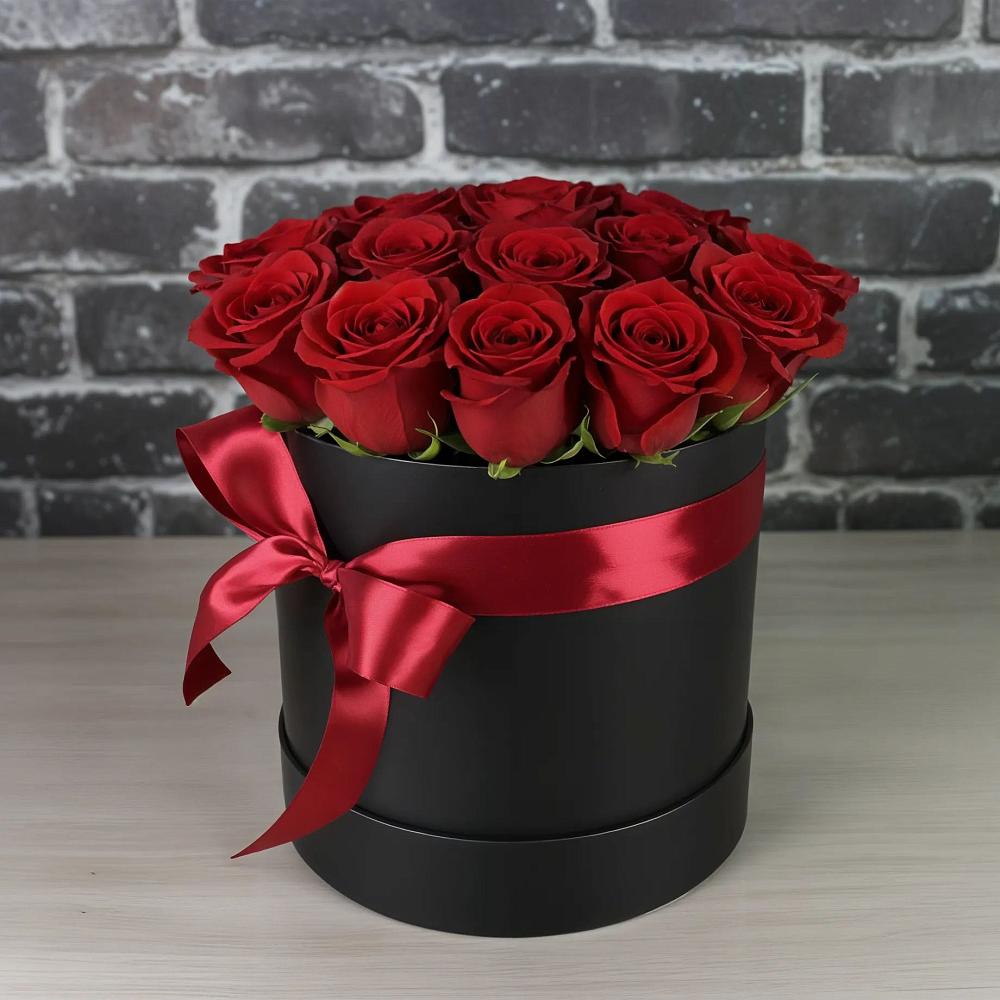 Цветочная композиция из Розы в шляпной коробке в Можайске