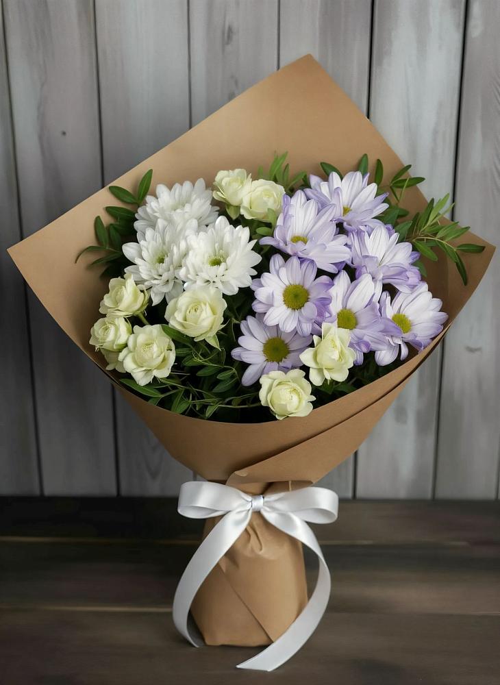 Букет цветов из: Хризантемы и Розы в Можайске