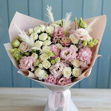 Букет цветов из:  Альстромерии и Розы в Можайске